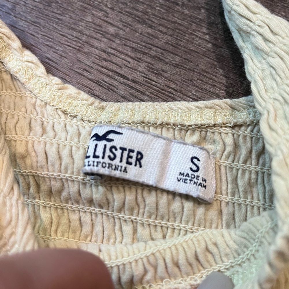 Hollister Yellow Ribbed Tank - Picture 4 of 4